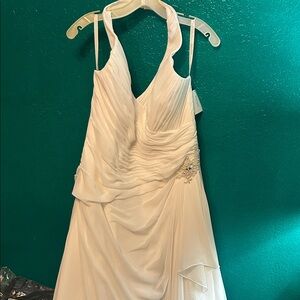 David’s Bridal  Halter wedding Dress NEW